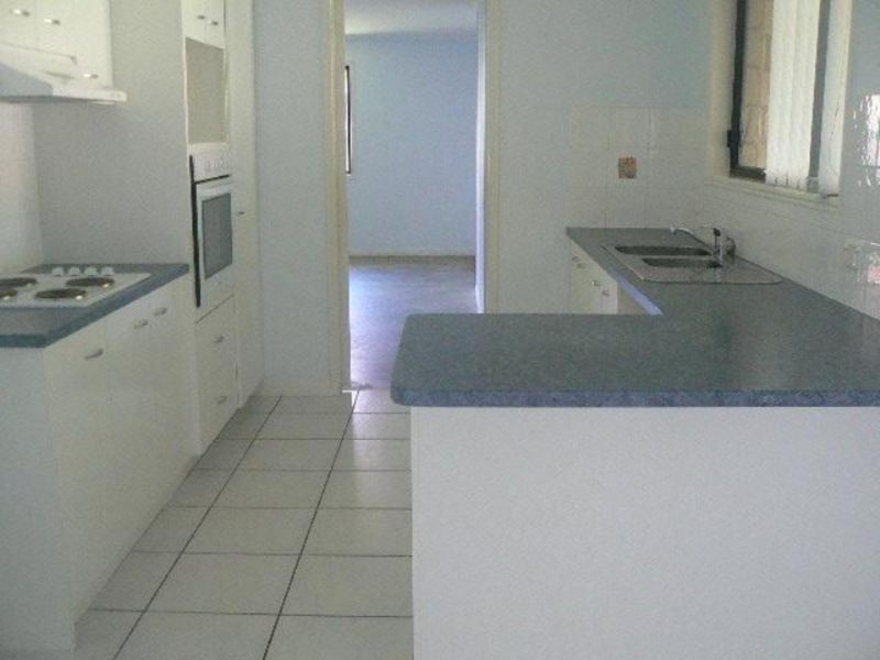 30 CONONDALE, Torquay QLD 4655