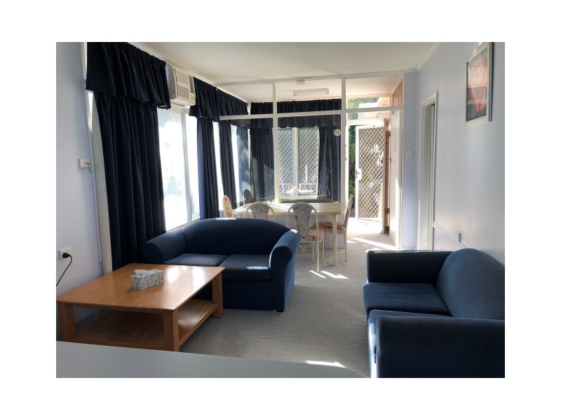 8 / 374 Esplanade, Torquay QLD 4655