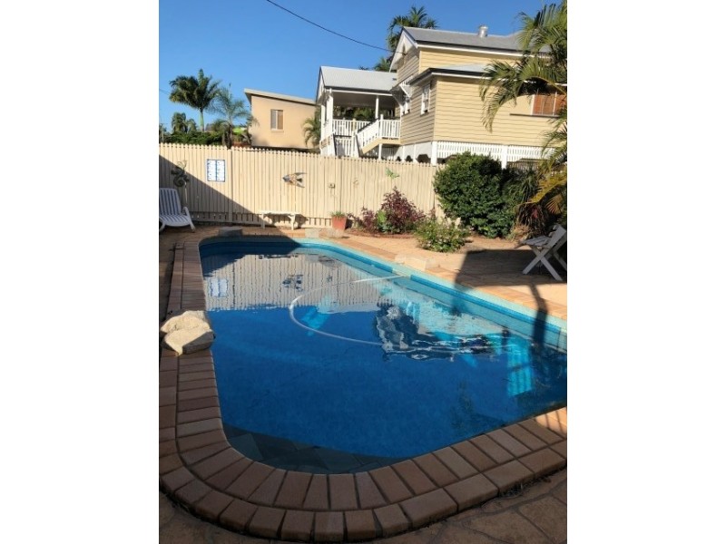 8 / 374 Esplanade, Torquay QLD 4655