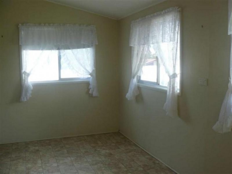 15 Hillcrest Avenue, Scarness QLD 4655