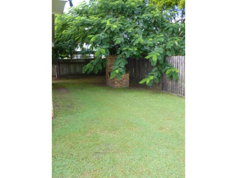 Unit 2, 3 Virginia Court, Scarness QLD 4655