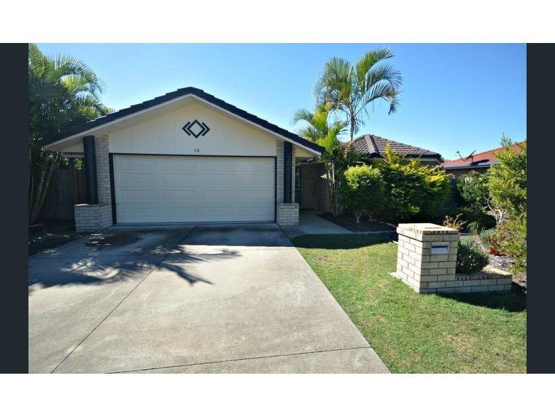 14 Topaz Cct, Urangan QLD 4655
