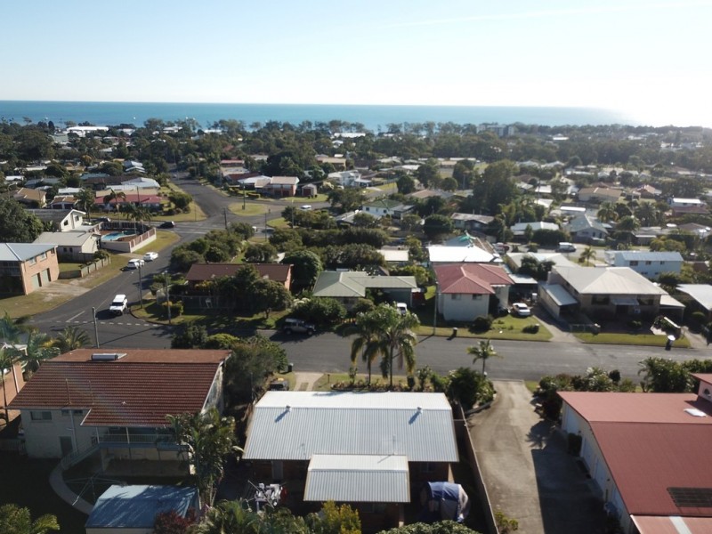 35 Hillcrest Avenue, Scarness QLD 4655