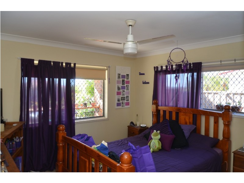 35 Hillcrest Avenue, Scarness QLD 4655