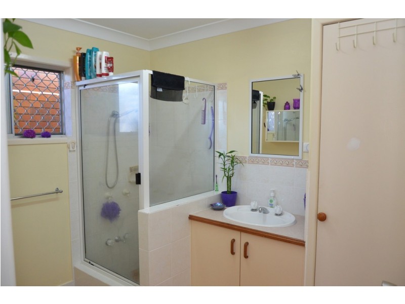 35 Hillcrest Avenue, Scarness QLD 4655