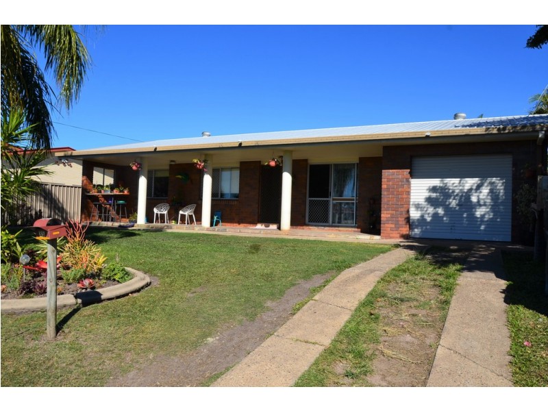 35 Hillcrest Avenue, Scarness QLD 4655