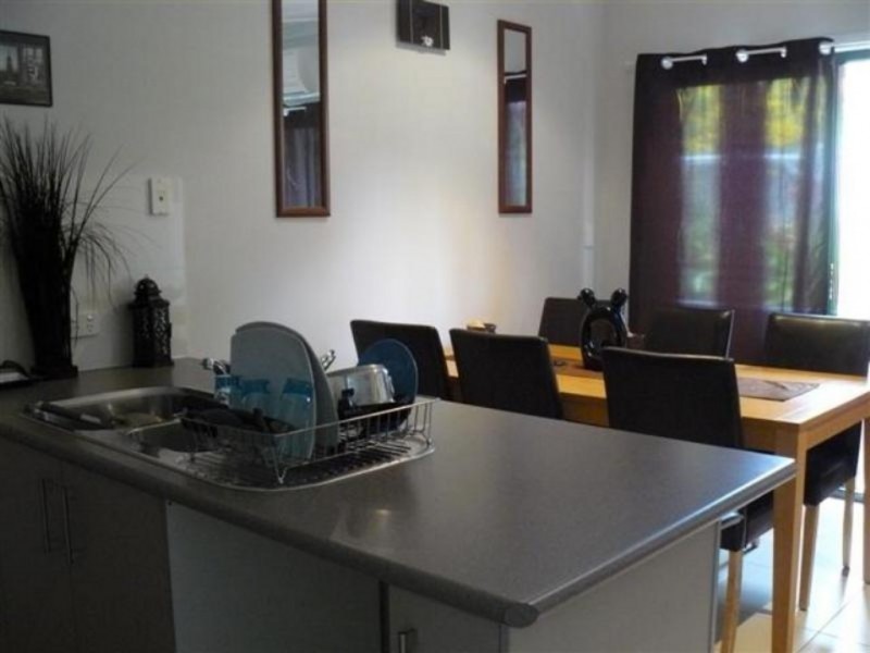 Unit 2, 185 Torquay Road, Scarness QLD 4655