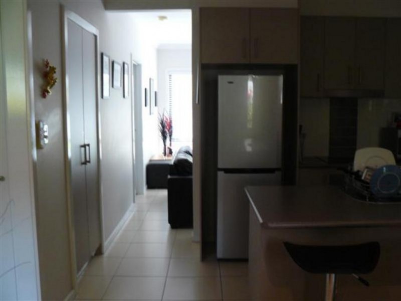 Unit 2, 185 Torquay Road, Scarness QLD 4655