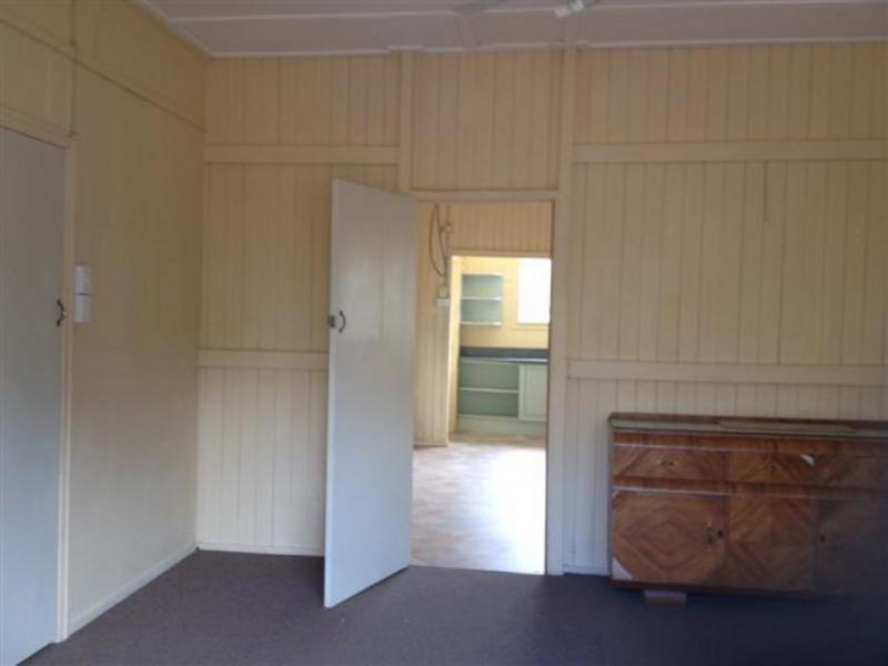 39 Esplanade, Point Vernon QLD 4655