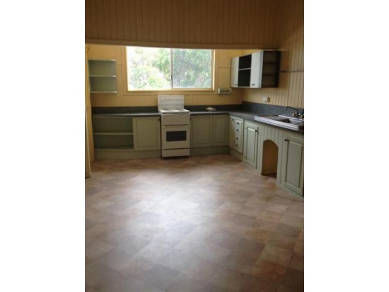 39 Esplanade, Point Vernon QLD 4655