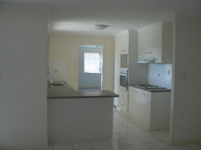 37 Anchorage Circuit, Point Vernon QLD 4655