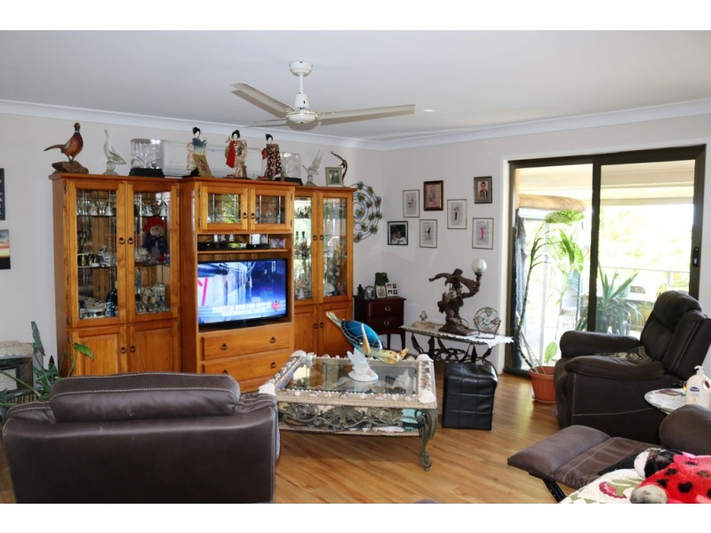 8 North Point Court, Dundowran QLD 4655