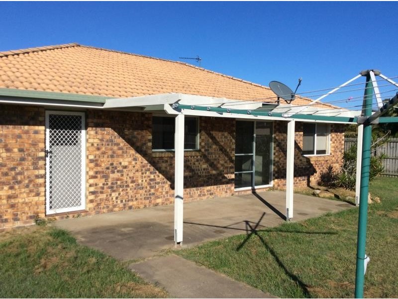 1 Chanak Close, Point Vernon QLD 4655