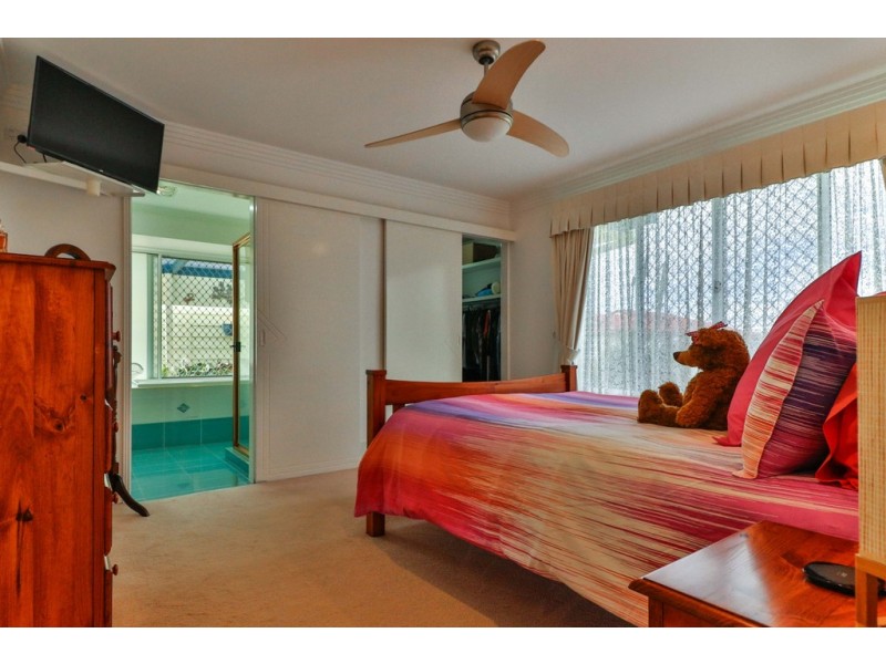 4 Adair Court, Kawungan QLD 4655