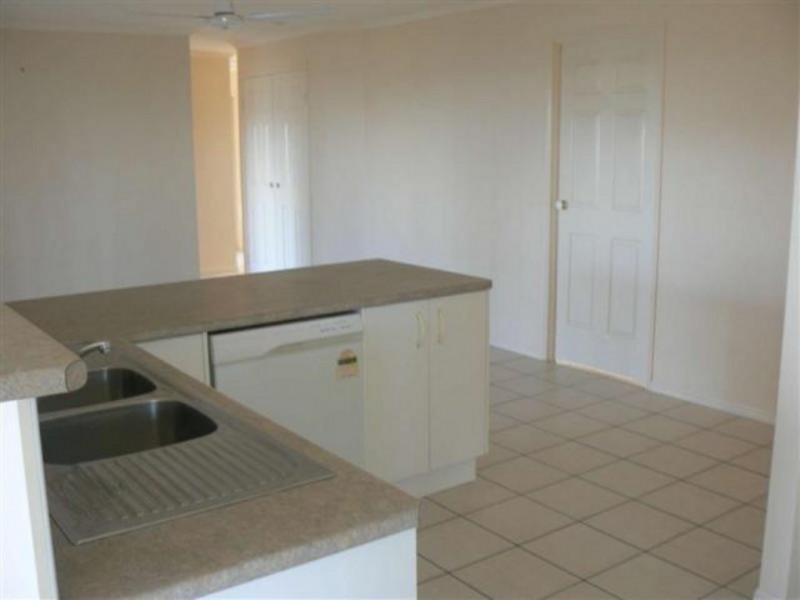 1 Cormie Court, Urraween QLD 4655