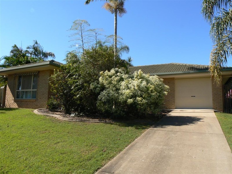 15 Shelley St, Scarness QLD 4655