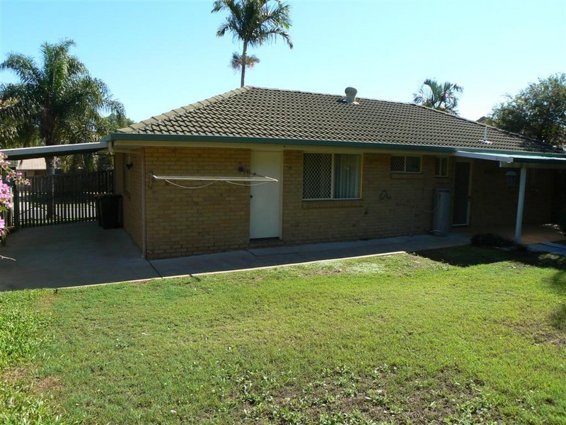 15 Shelley St, Scarness QLD 4655