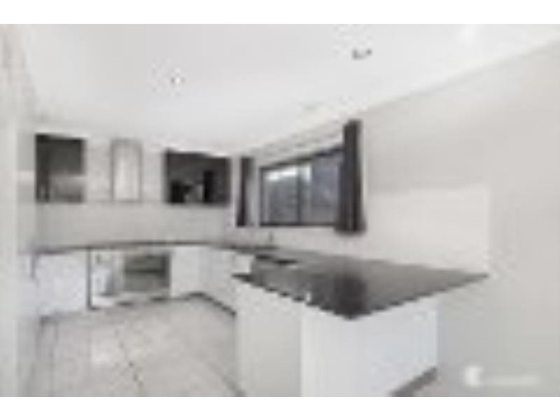 7 Turrum Street, Scarness QLD 4655