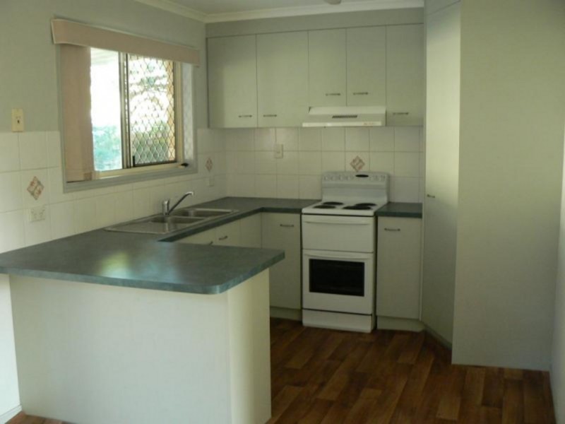 214 Torquay Tce, Torquay QLD 4655