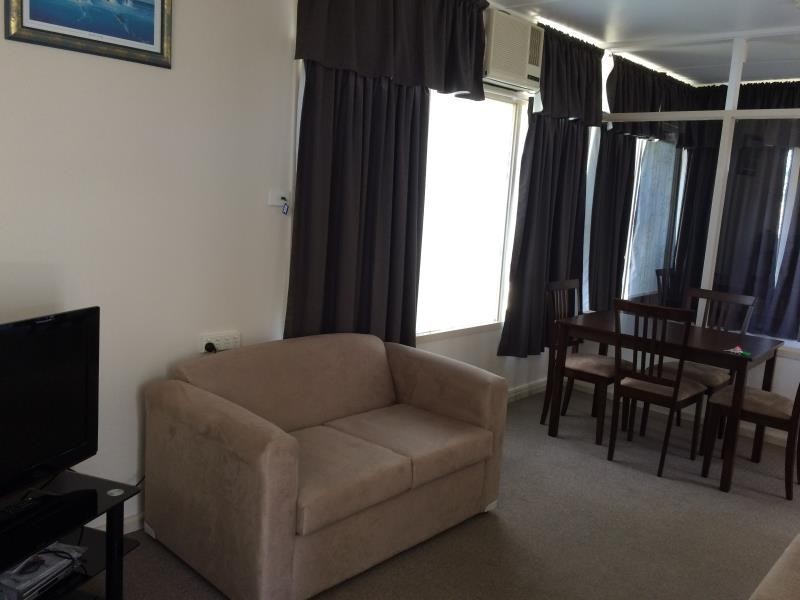 3/374 Esplanade, Torquay QLD 4655