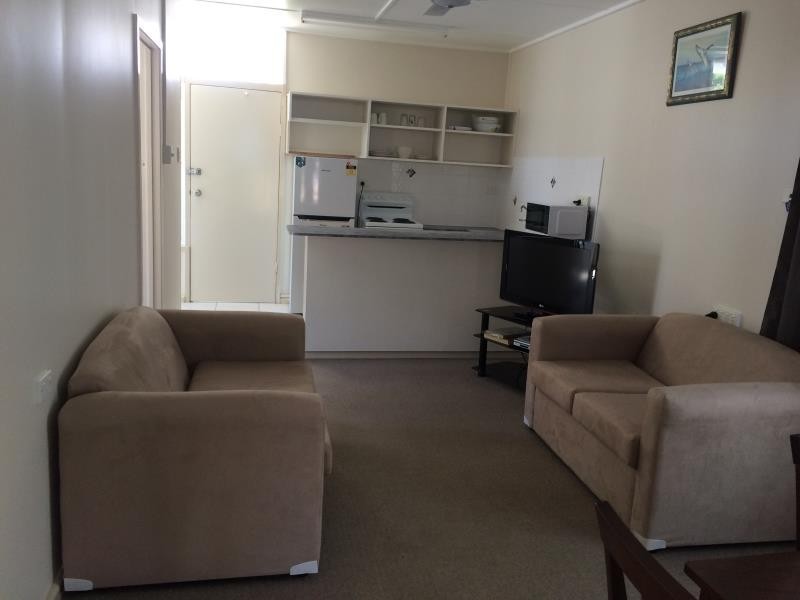 3/374 Esplanade, Torquay QLD 4655