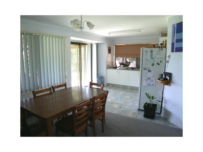 106 Corser St, Point Vernon QLD 4655