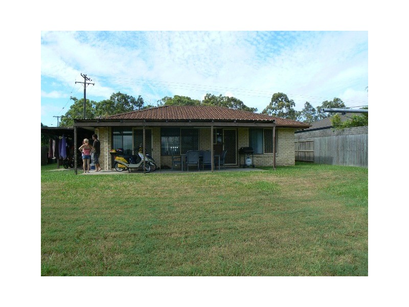 106 Corser St, Point Vernon QLD 4655