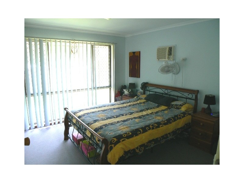 106 Corser St, Point Vernon QLD 4655