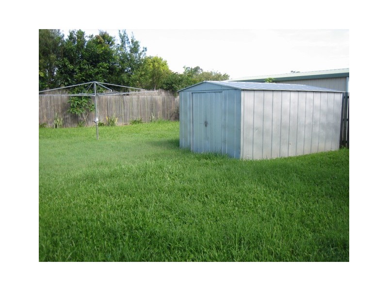 106 Corser St, Point Vernon QLD 4655