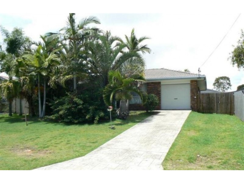 8 Parkway Drive, Scarness QLD 4655