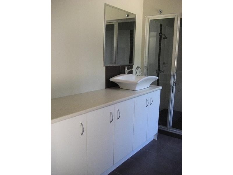 102 cypress Street, Torquay QLD 4655