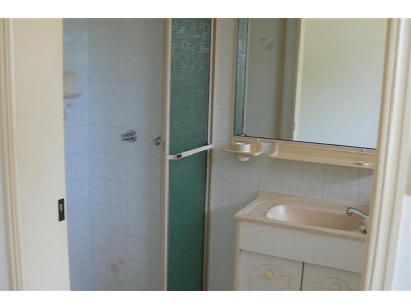 37 Michelle Drive, Point Vernon QLD 4655