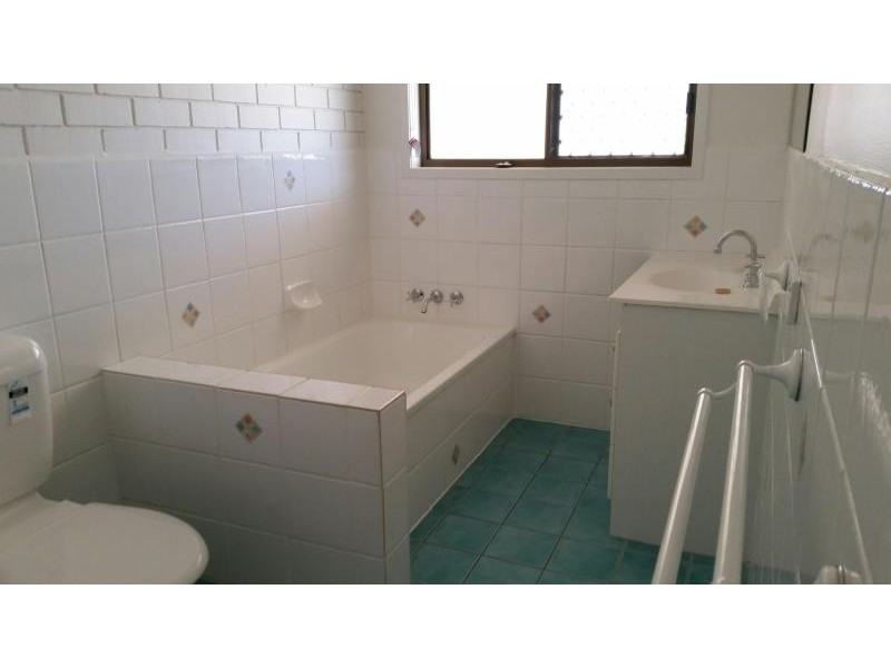 Unit 5/85 Miller Street, Urangan QLD 4655