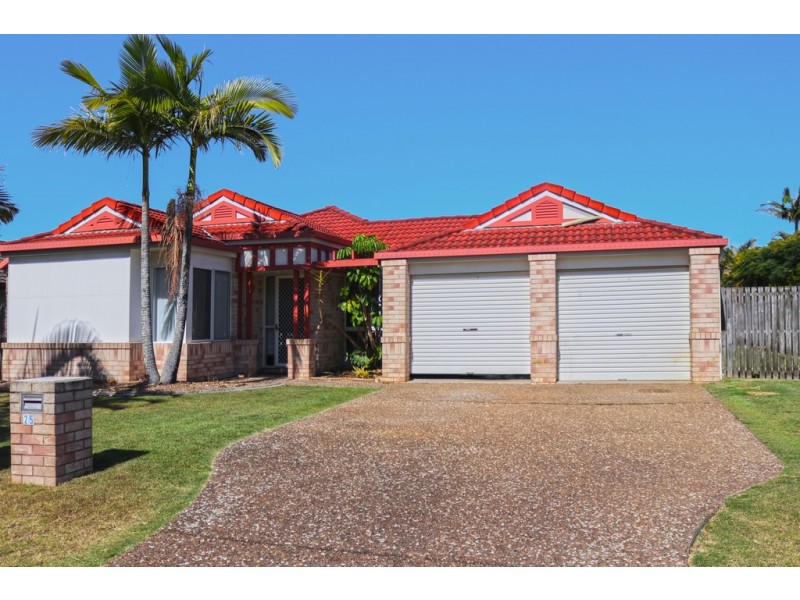 25 Vicki Parade, Torquay QLD 4655