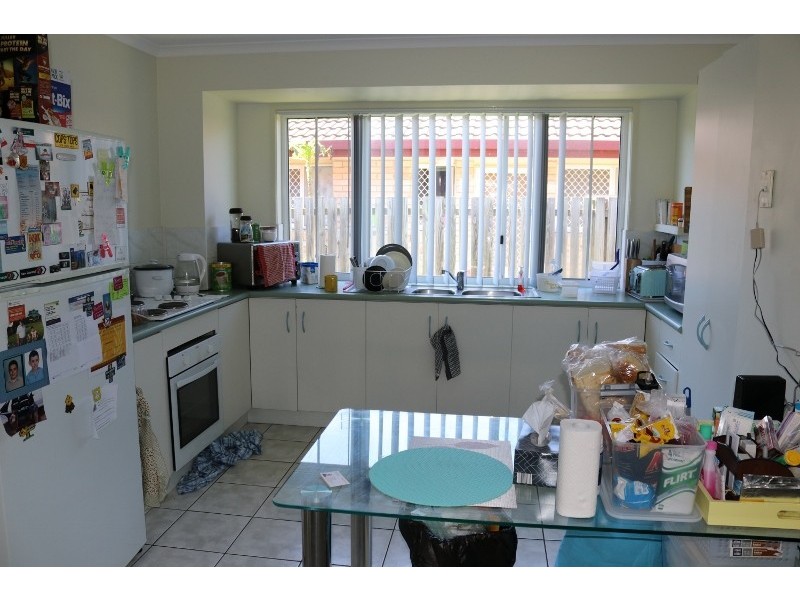 25 Vicki Parade, Torquay QLD 4655