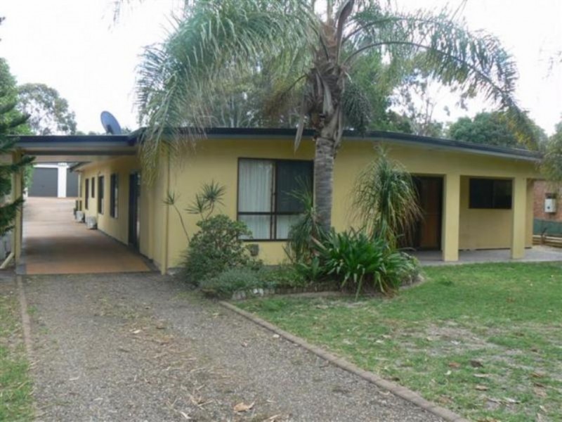 665a Esplanade, Urangan QLD 4655