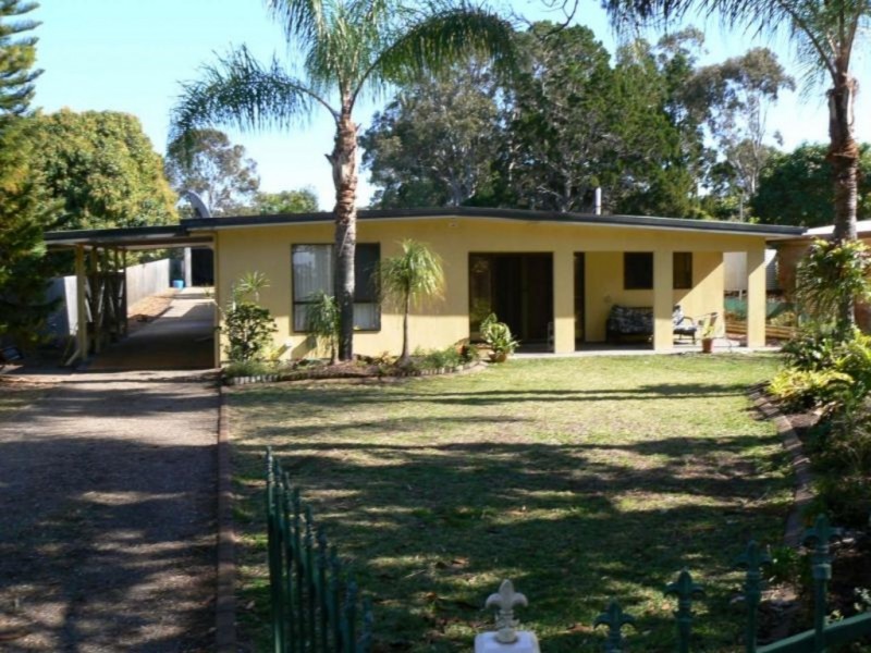 665a Esplanade, Urangan QLD 4655