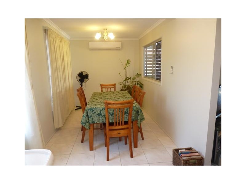 14 Gibbs Street, Urangan QLD 4655