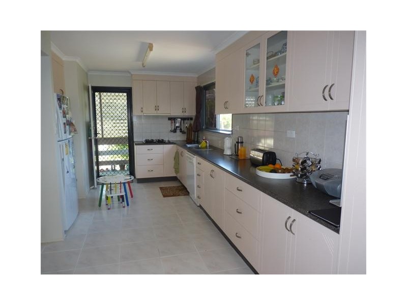 14 Gibbs Street, Urangan QLD 4655