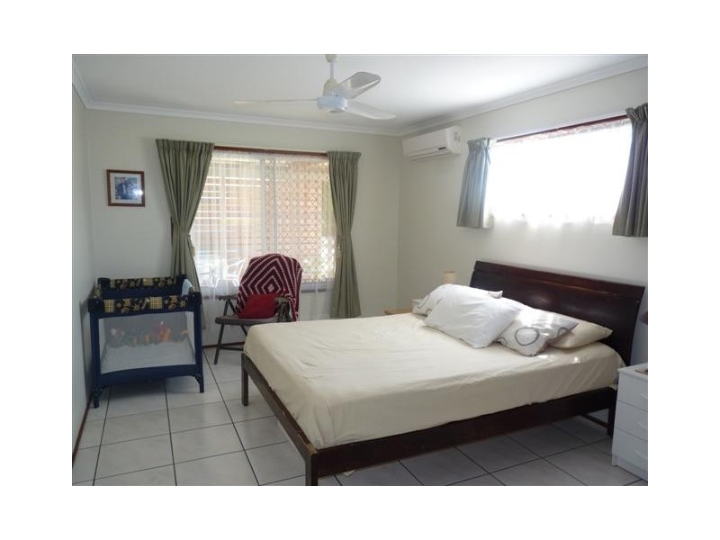 14 Gibbs Street, Urangan QLD 4655