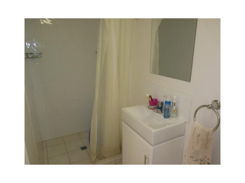14 Gibbs Street, Urangan QLD 4655