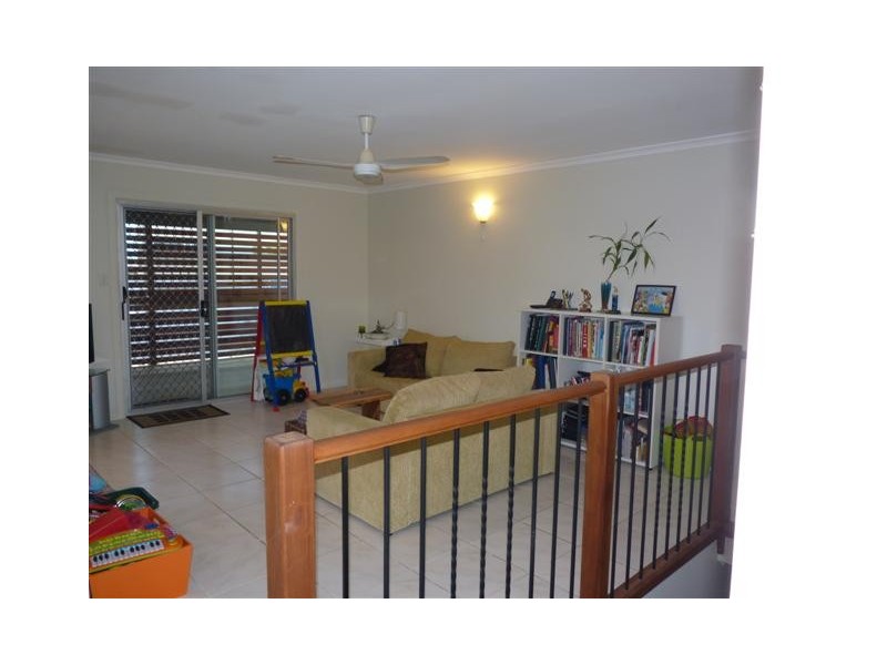 14 Gibbs Street, Urangan QLD 4655