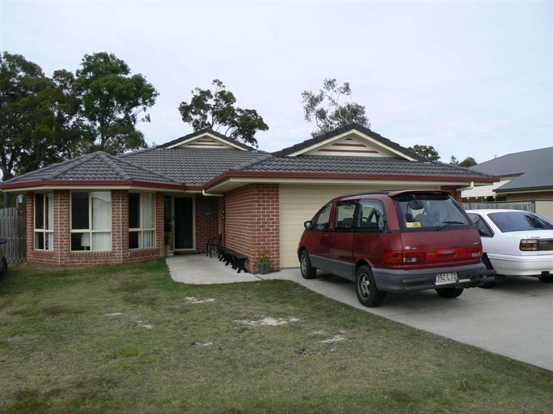 11 Trill Ct, Urangan QLD 4655