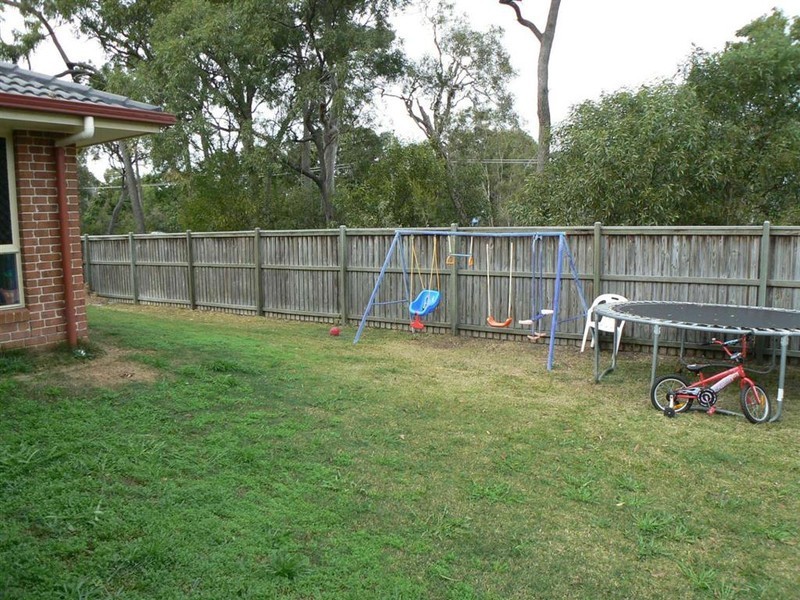 11 Trill Ct, Urangan QLD 4655