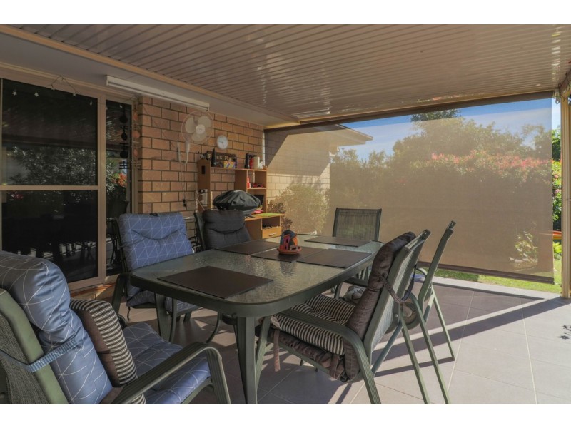 11 Whipbird Court, Urangan QLD 4655