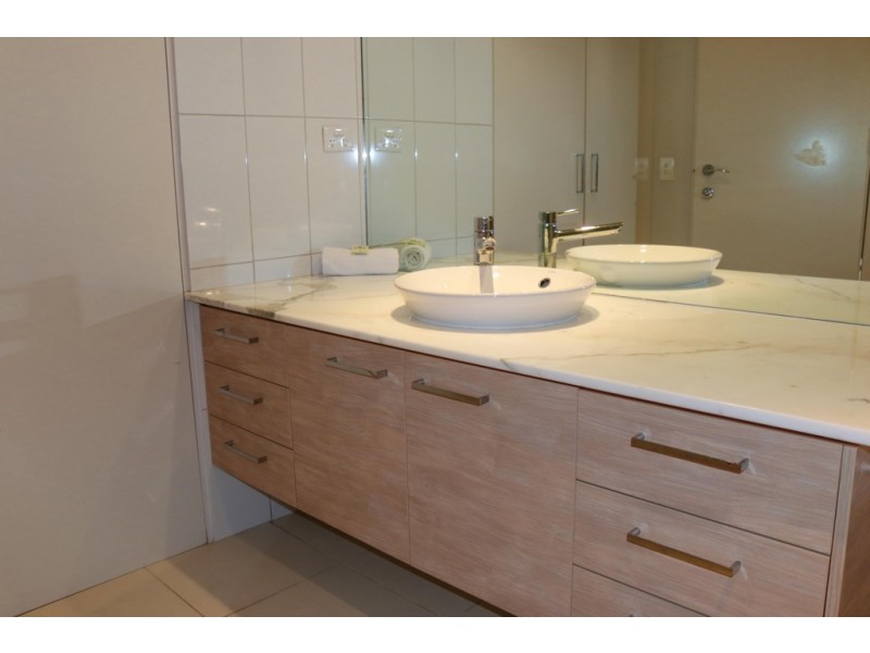 105/468 Esplanade, Torquay QLD 4655