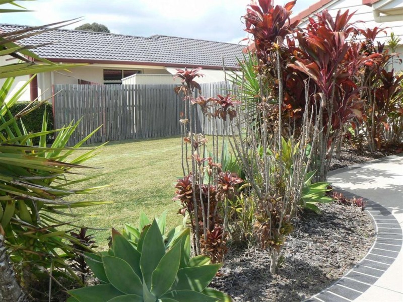 20 Endeavour Way, Eli Waters QLD 4655