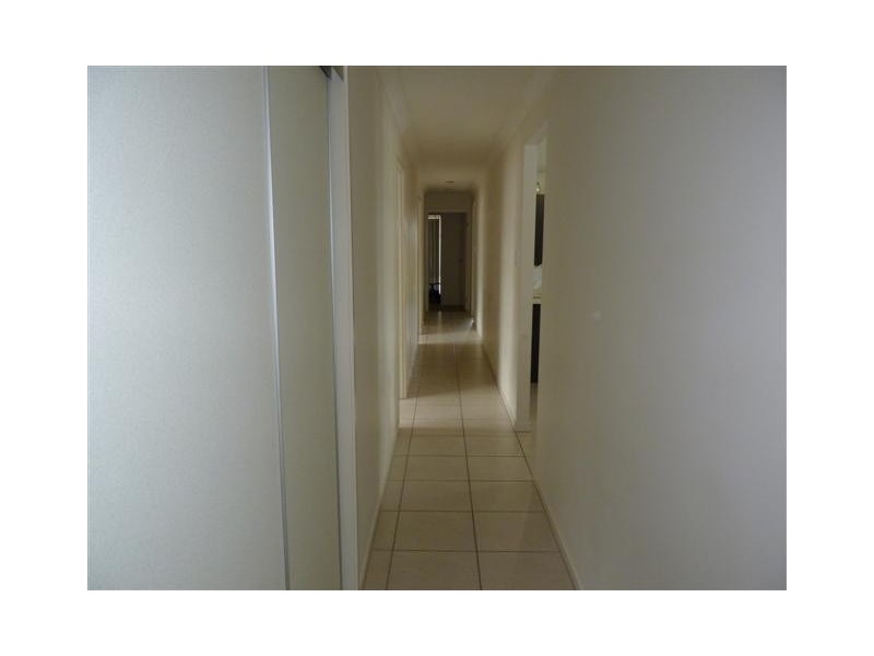 11 Golden Grove Ct, Eli Waters QLD 4655