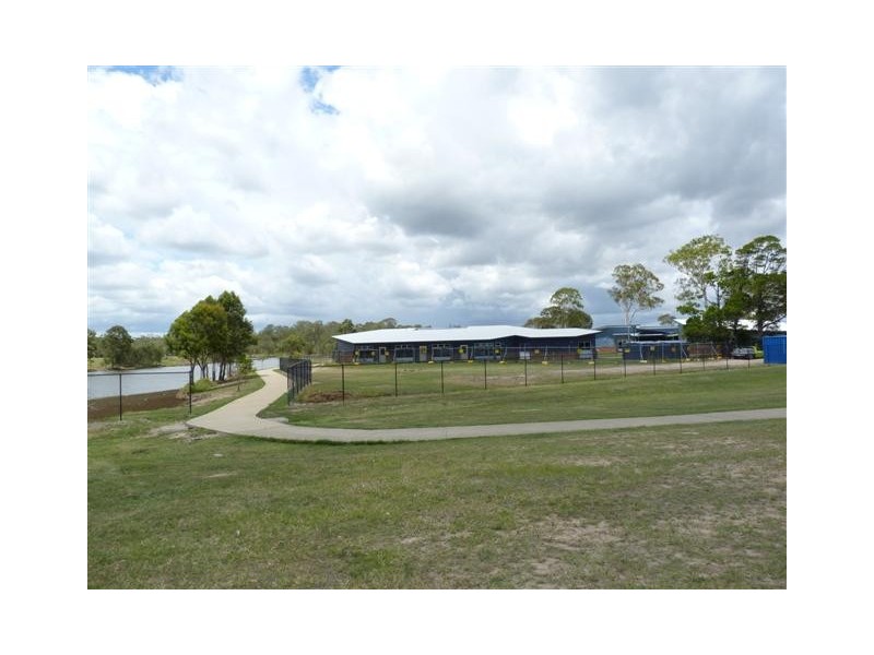 11 Golden Grove Ct, Eli Waters QLD 4655