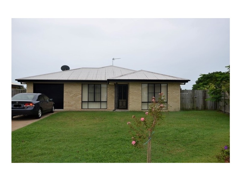 17 Isis Ct, Eli Waters QLD 4655